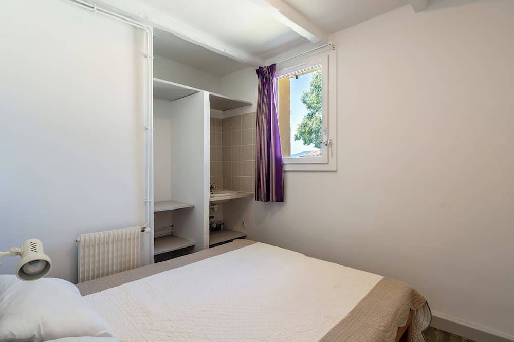 Apartamento entero, Charming T3 Bastidon in residence in La Roque-sur-Pernes, Vaucluse