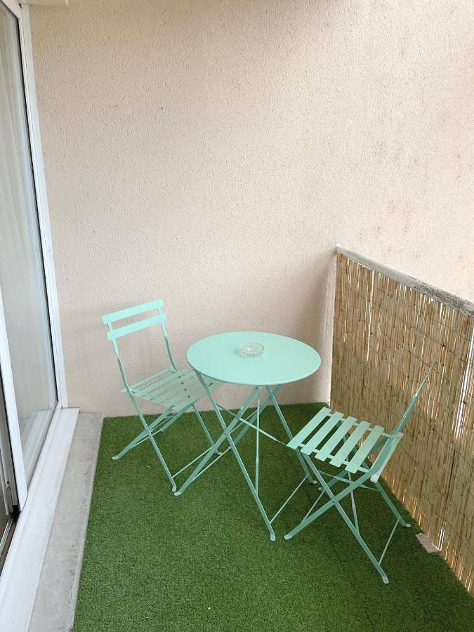 Gîte pour 2 personnes, avec terrasse, animaux acceptés dans Gare De Lourdes - 4