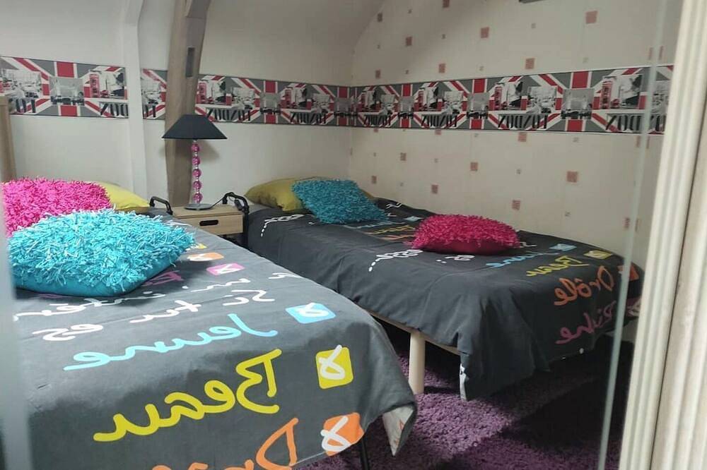 Just a few minutes from Futuroscope/Aqua/Arena, ideal family apartment for 4 people in Châtellerault, Vienne
