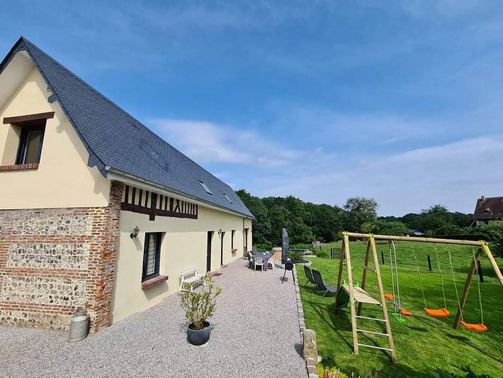 Gîte pour 8 personnes, avec Terrasse ainsi que Jardin et Vue