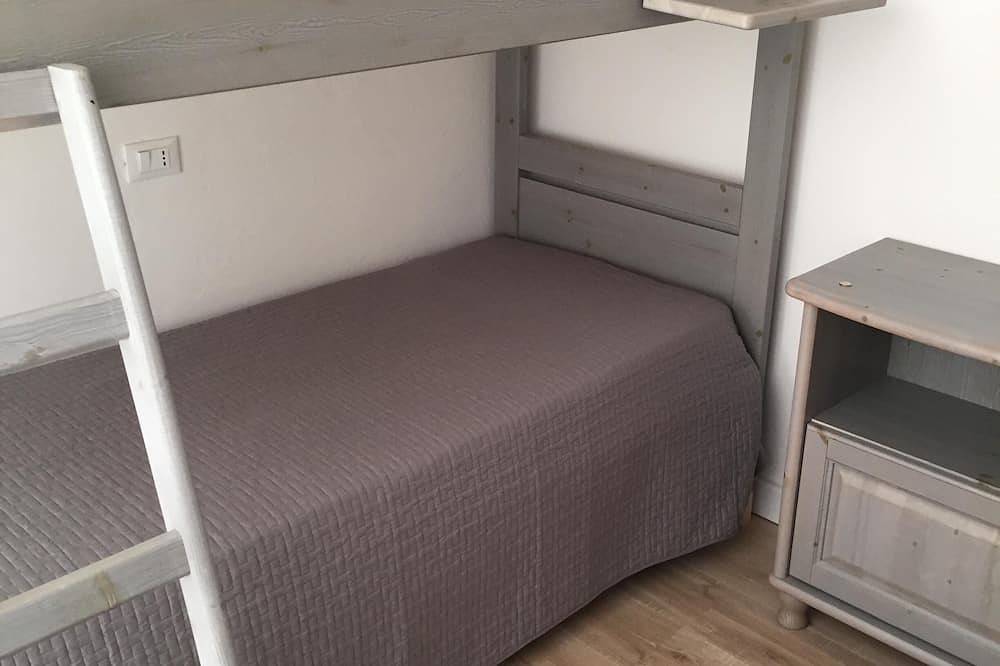 Ganze Wohnung, Renovierte Jesolo Strandwohnung mit Privatem Strand, Wi-Fi und Klima in Lido di Jesolo, Jesolo