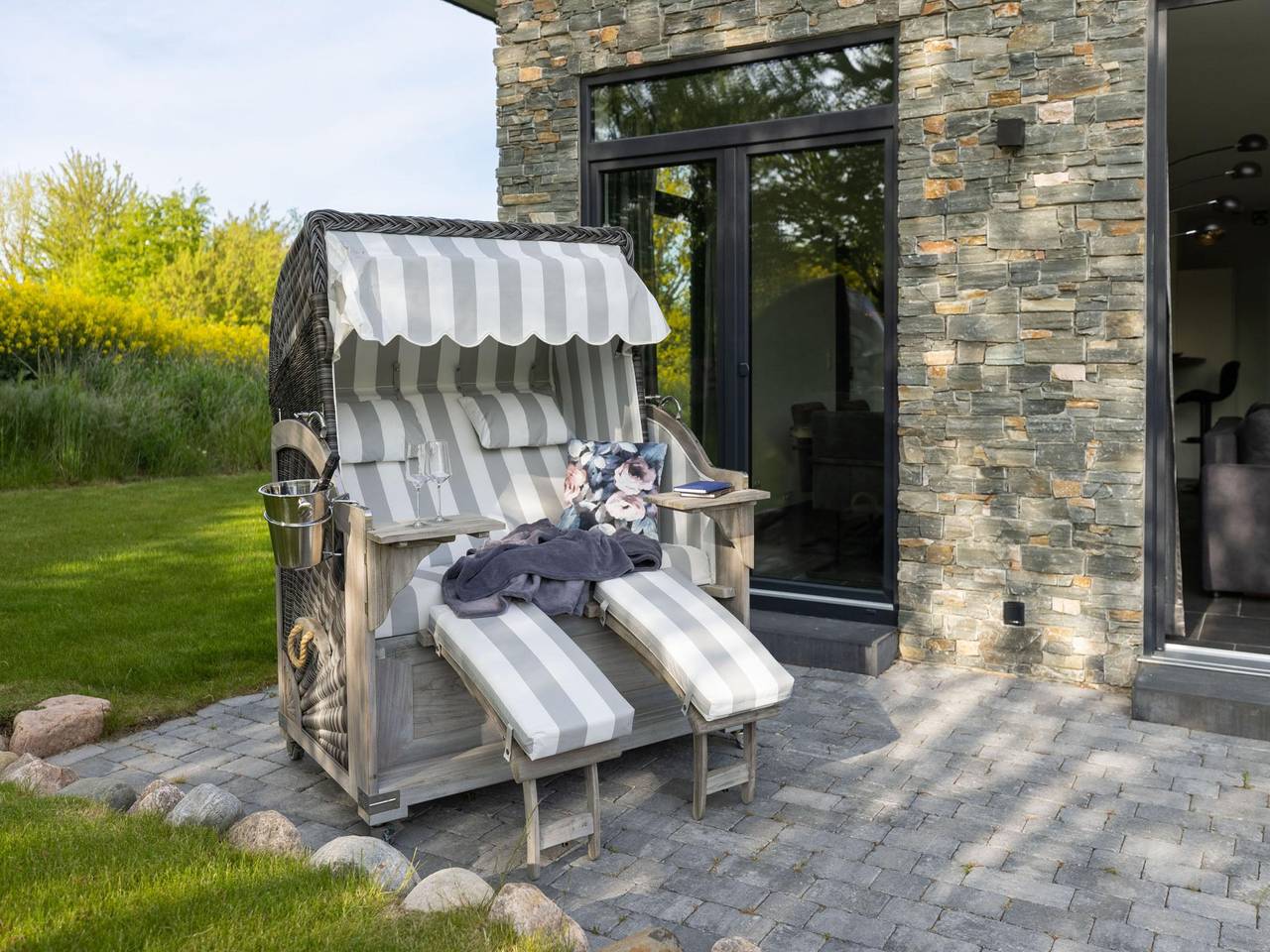 Luxus-Ferienhaus mit Sauna, Garten an der Ostsee in Hohenkirchen, Nordwestmecklenburg (Wismar und Umgebung)