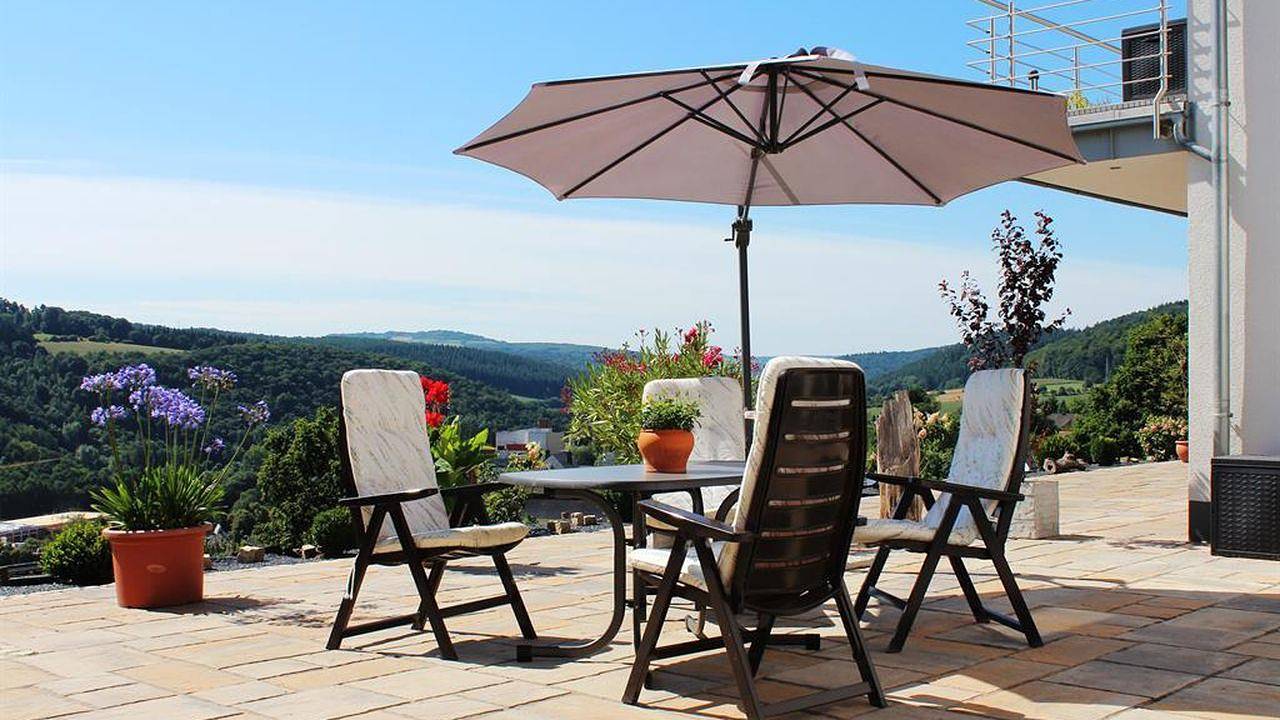 Geheel vakantieappartement, Vakantieappartement voor 2 personen met terras in Saarburg, Mosel-Saar