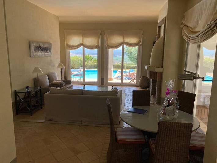Casa rural para 5 personas, con Balcón y Terraza además de Jardín y Piscina en Benalup-Casas Viejas - 4