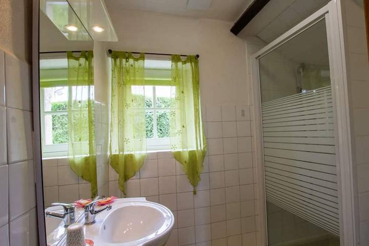 Gîte pour 2 personnes, avec jardin à Hautefort - 4