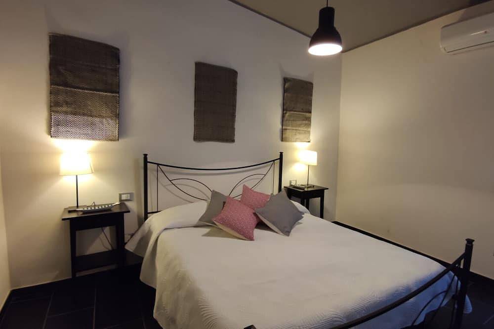 Ganze Wohnung, Episcopio Living: Im Fußgängerherz von Bosa, mit kostenlosen Parkplätzen gleich in Bosa, Planargia