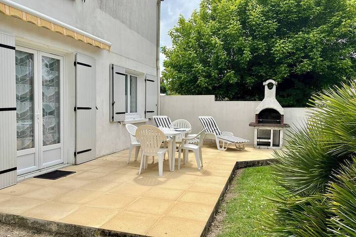 Gîte pour 4 personnes, avec terrasse et jardin dans Ronce-les-Bains - 4