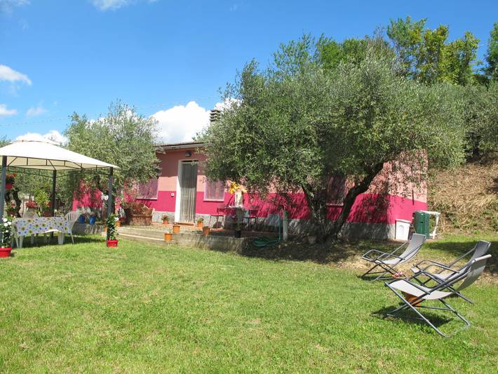 Location de vacances pour 4 personnes, avec vue ainsi que terrasse et jardin à Certaldo - 2