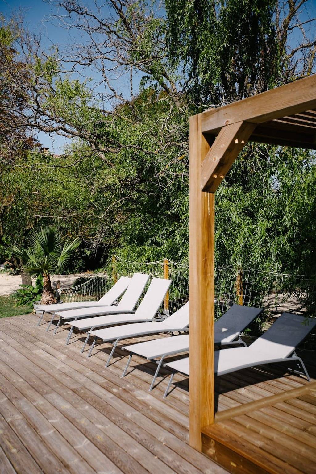84B5 - Hibiscus, suite in an 18th century Provencal farmhouse in Althen-des-Paluds, Vaucluse