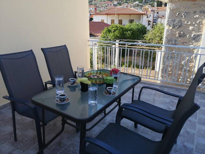 Gîte pour 5 personnes, avec vue et jardin, animaux acceptés dans Leonidion - 4