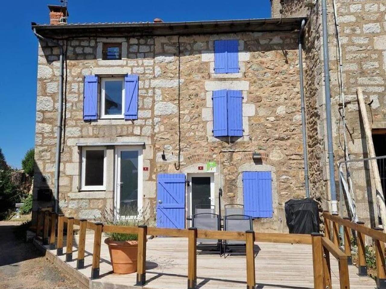 Gîte paisible au cœur de la montagne bourbonnaise, animaux acceptés in Saint-Nicolas-des-Biefs, Région de Vichy