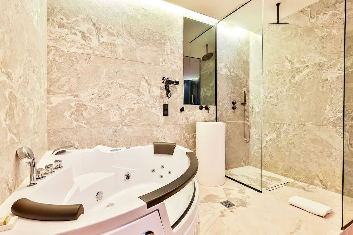 Appartamento intero, Wonderful Suite with Ac Le Marais Beaubourg in 1st Arrondissement, Parigi