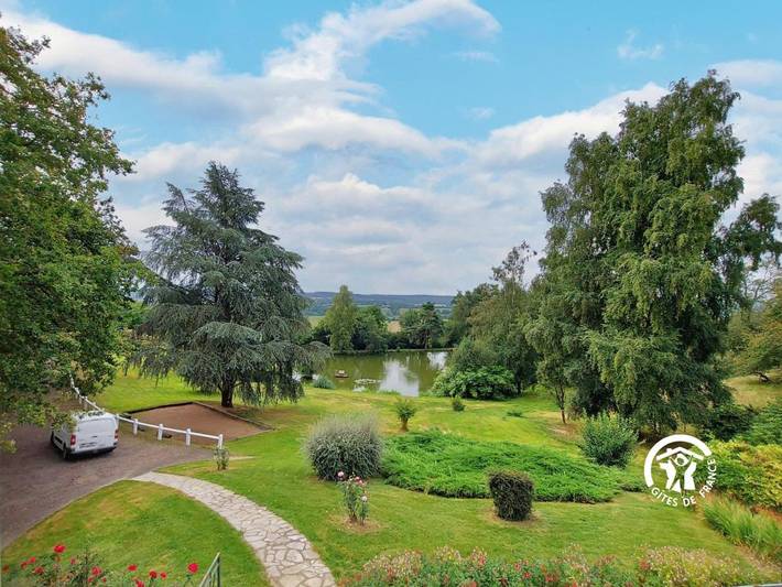 Location de vacances pour 7 personnes, avec vue sur le lac et terrasse ainsi que jardin et vue, animaux acceptés à Saint-Pierre-sur-Orthe - 2