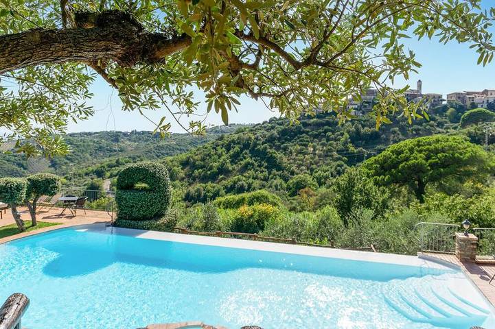 Holiday apartment for 3 people, with pool - 1