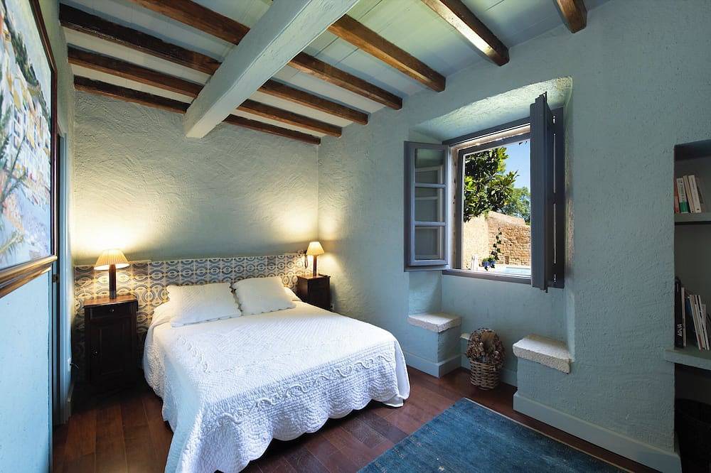 Casa Rufina- Exclusiva Propiedad en el Corazón de Pals- Costa Brava in Pals, Costa Brava