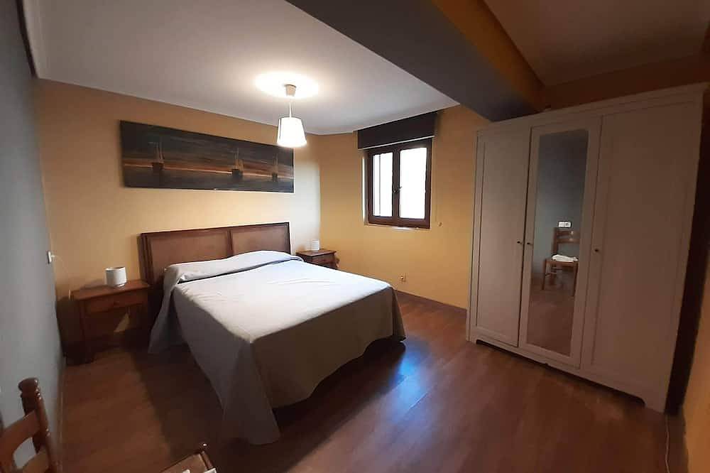 House in Galizano with garden in Ribamontán al Mar, Cantabrian Coast