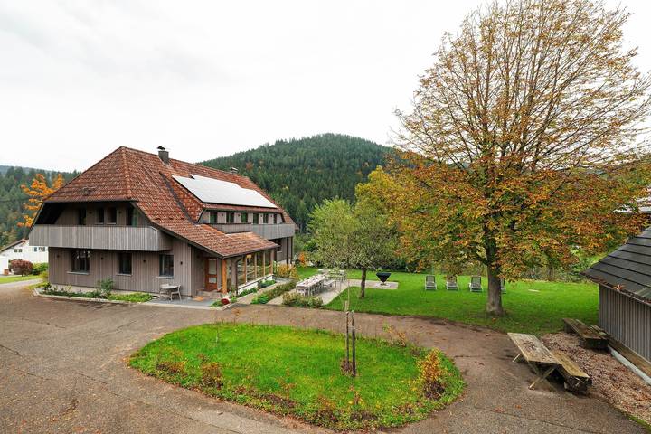 Ferienhaus für 27 Personen, mit Balkon und Garten im Schwarzwald - 2