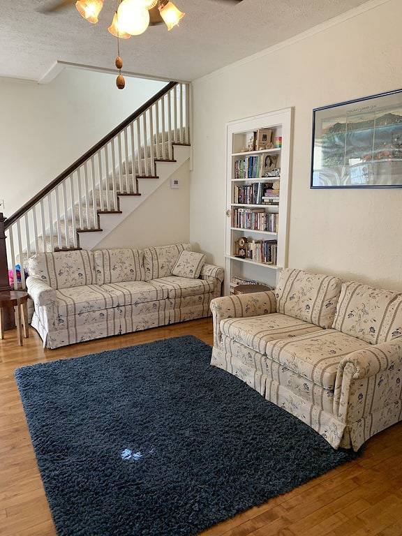 Vacation rental for 9 people, with yard in South Haven