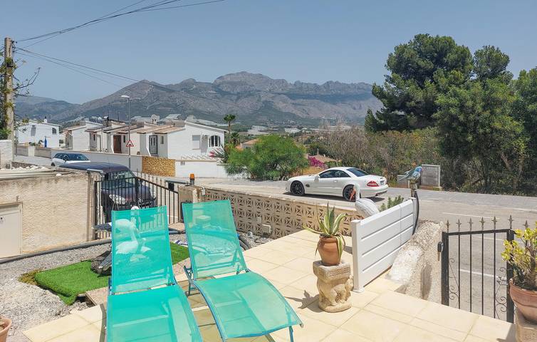 Moderno piso de 2 dormitorios con piscina, terraza y cerca de La Nucía in La Nucía, Costa Blanca