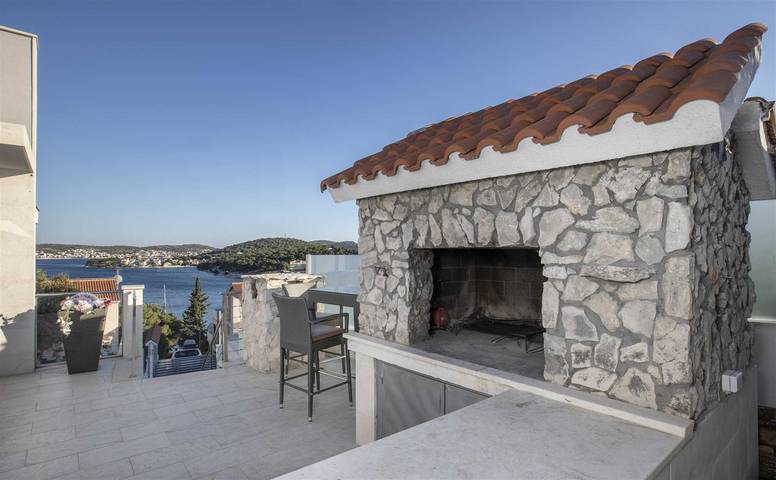 Villa mit pool für 15 Personen, mit Balkon in Kroatien - 2