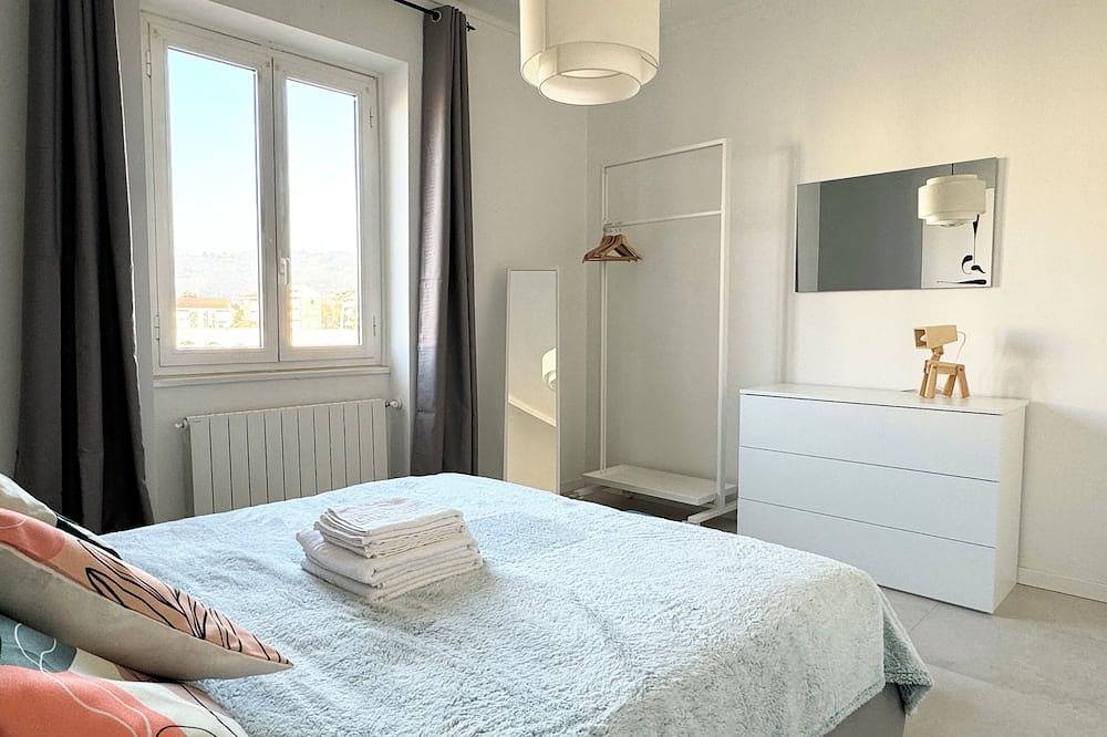 Appartamento intero, La Chicca_ 2 camere in centro vicino a Villa Igea in Acqui Terme, Provincia d'Alessandria