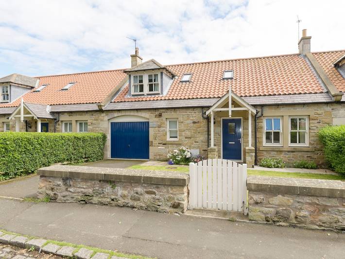 Cottage for 6 people, with Garden in Beadnell