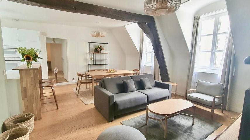 Gîte pour 8 personnes, avec terrasse dans Espace Marais