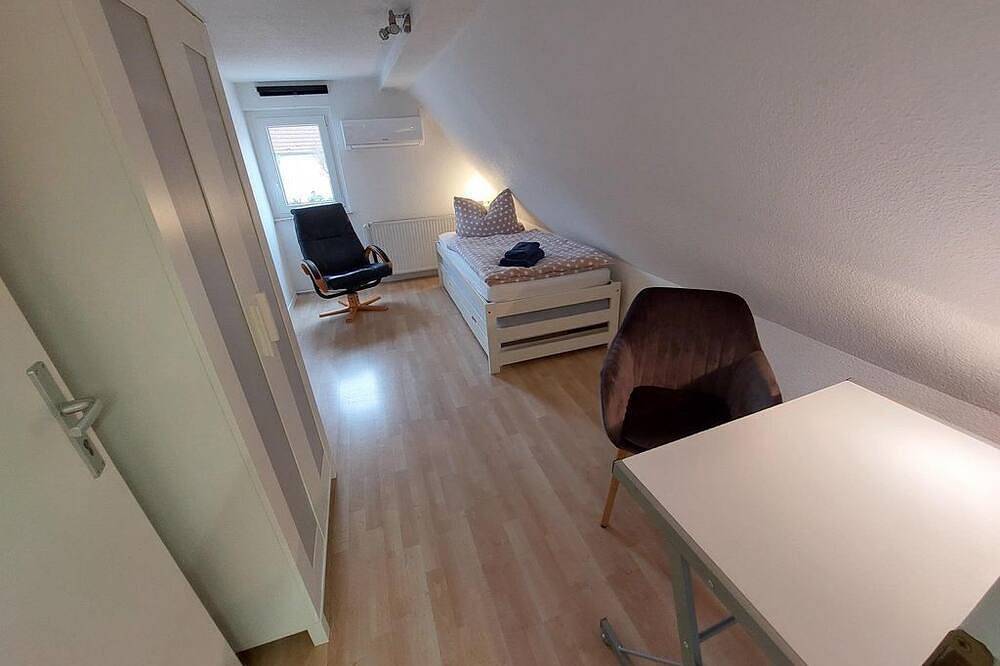 Ganze Wohnung, Gäste und Geschäftswohnung Stolle - Gäste und Geschäftswohnung in Bad Dürrenberg, Saale-Unstrut