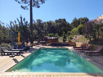 Cottage pour 4 personnes, avec piscine ainsi que jardin et terrasse à Conca
