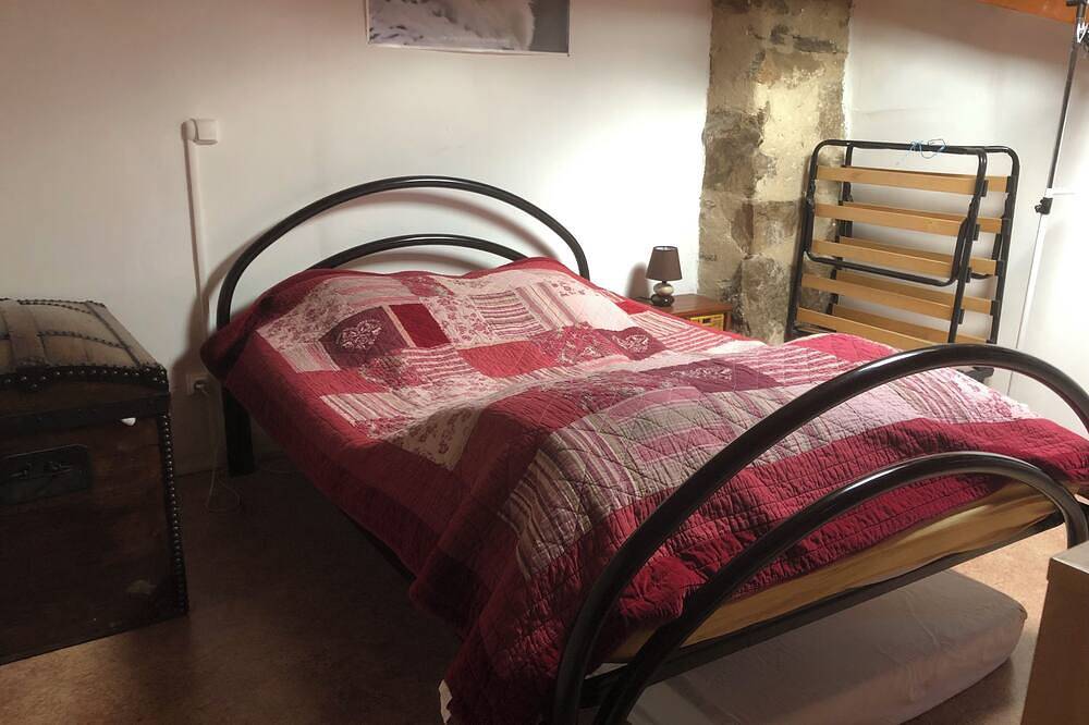 Apartamento entero, Studio in the heart of nature in Saint-Sylvestre (Rhone-Alps), Tournon-sur-Rhône región