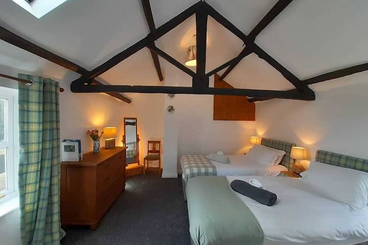 Cosy but spacious, historic cottage on The Red House Estate in Yorkshire du Nord