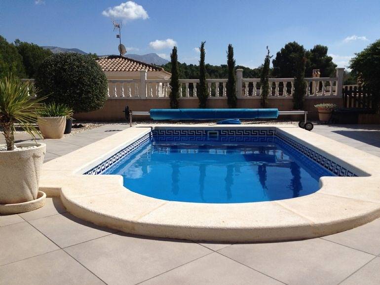 3 Bedroom Villa with  Private Pool,Pinada del Rio,  Near Alicante in Castalla, Alicante Inland