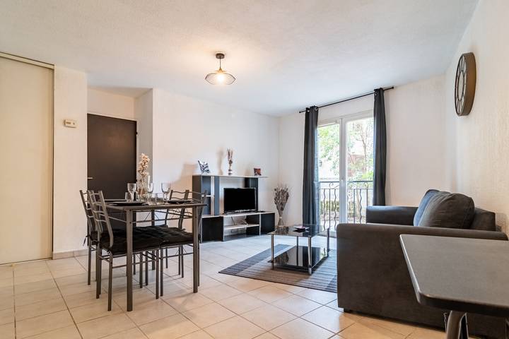 Entire apartment, Le Laury - Apt 1 chambre in Le Luc, Draguignan region
