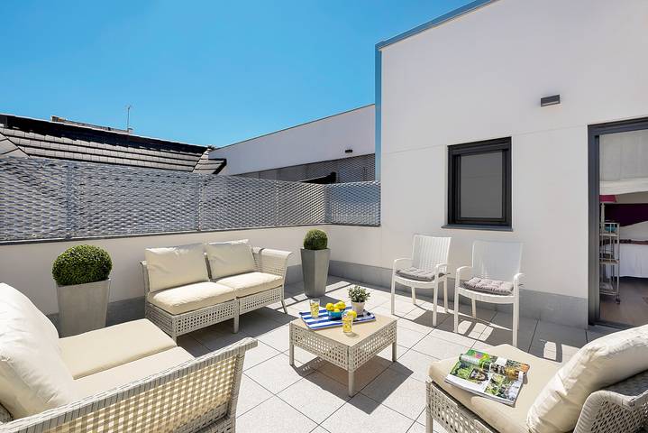 Entire apartment, Genteel Home Mateos Gago Terrace in Casco Antiguo, Sevilla