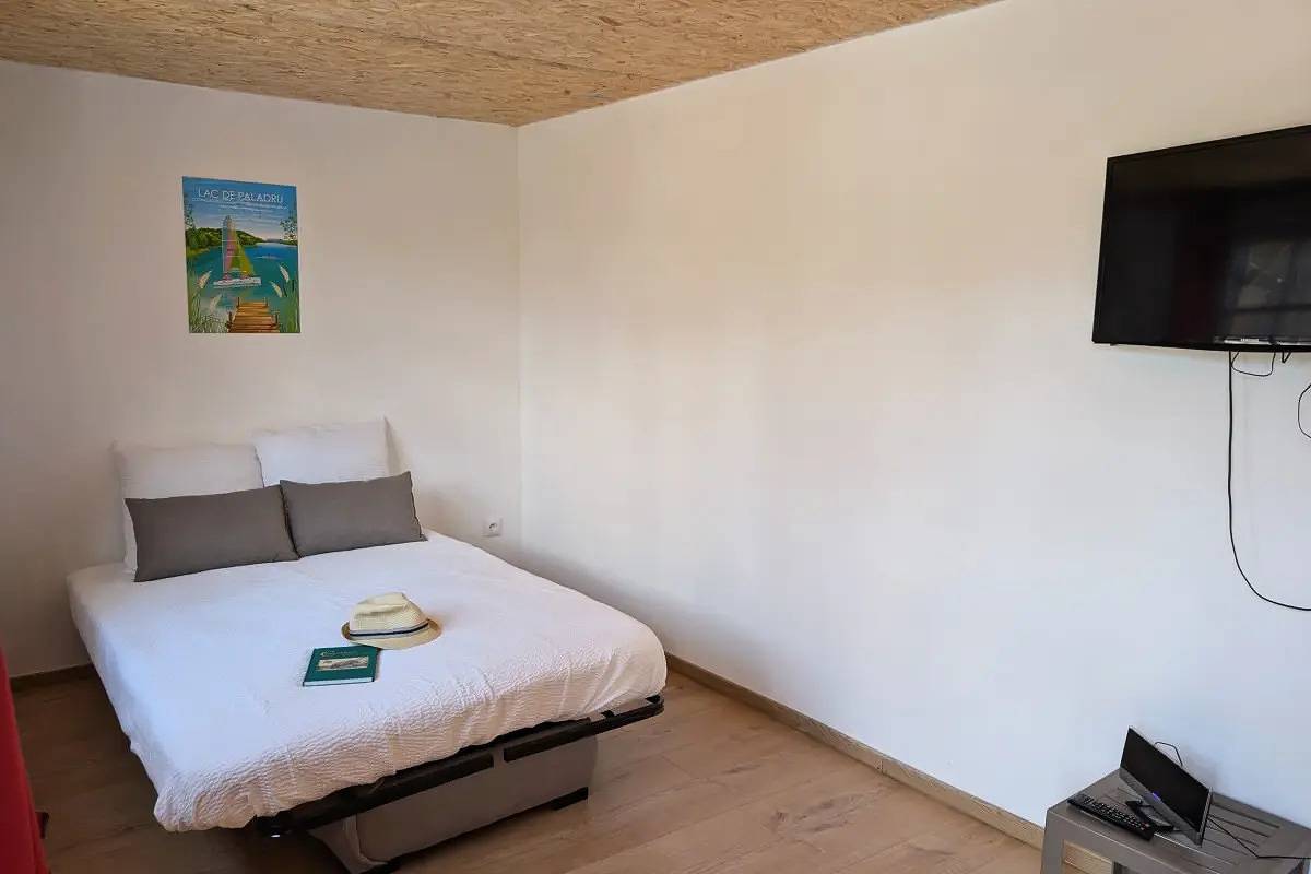 Ganzes Studio, Studio pour 2 Personnes in Charavines, La Tour-du-Pin und Umgebung