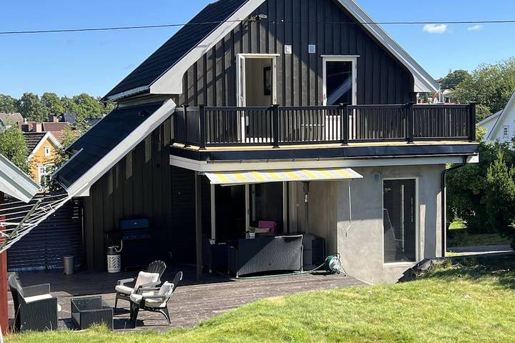 Villa für 8 Personen, mit Terrasse und Garten in Norwegen