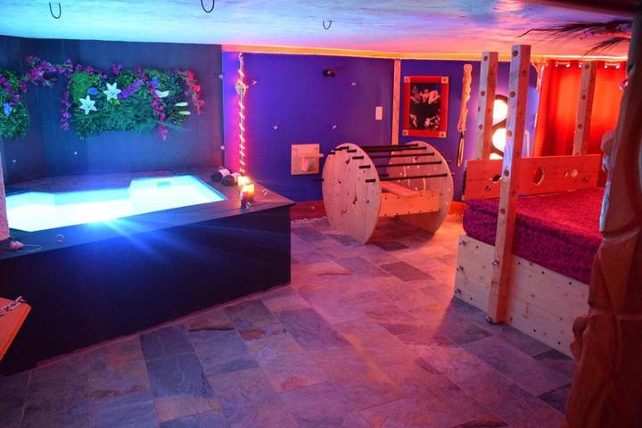 Vakantieappartement voor 4 personen, with whirlpool and zwembad as well as tuin in de Ardèche