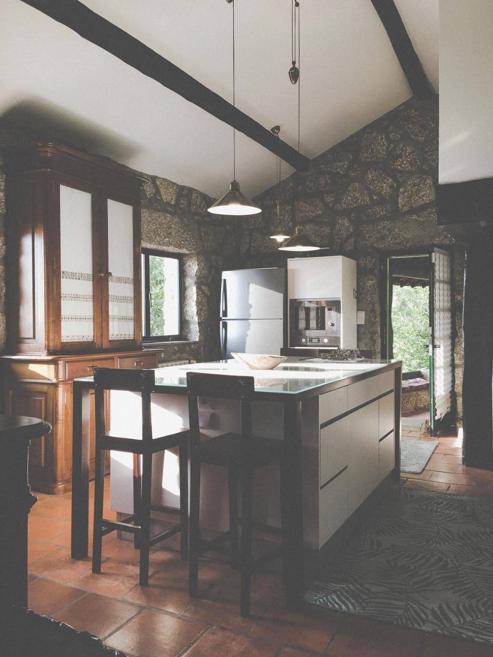 Four-Bedroom House in Bouro (Santa Maria), Distrito de Braga