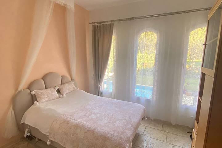 Location de vacances pour 6 personnes, avec jardin ainsi que jacuzzi et terrasse, animaux acceptés dans Golf de Pont Royal - 4