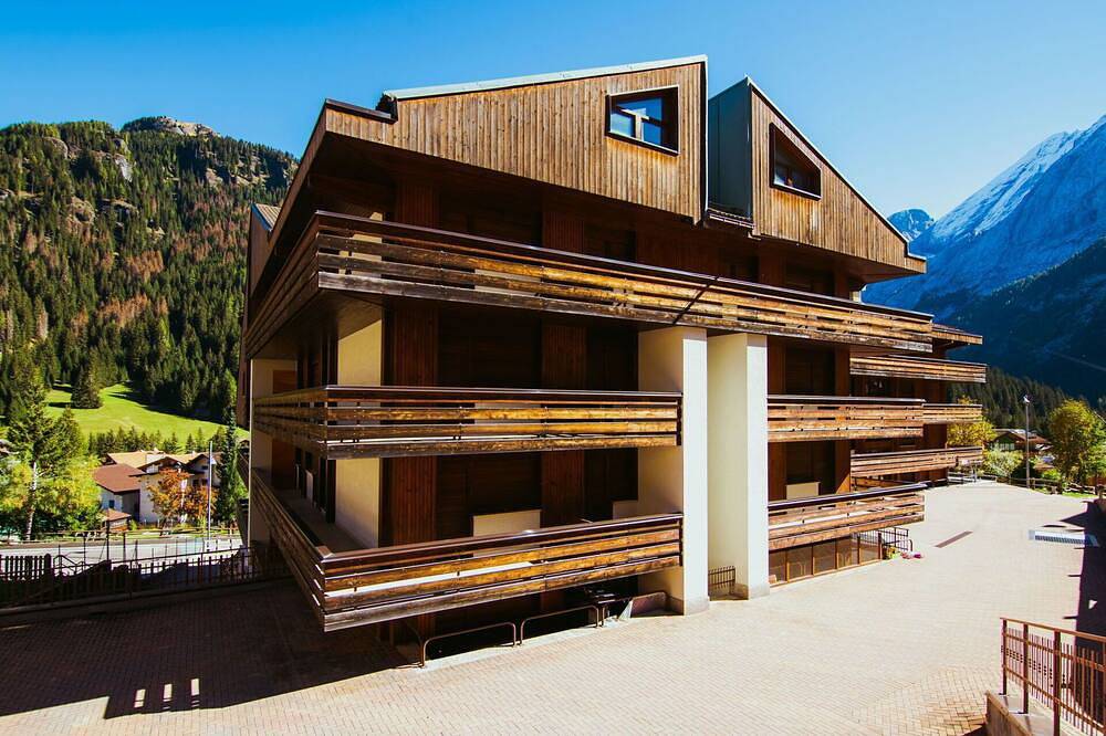 Ganze Wohnung, Schöne Wohnung für 5 Personen mit  W-Lan, Whirlpool und Tv in Canazei, Dolomiti Superski