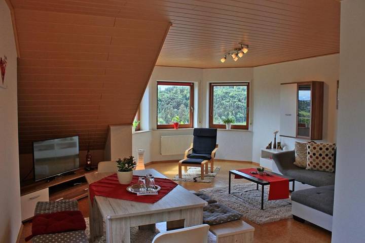 Ferienwohnung für 6 Personen, mit Garten und Ausblick - 1