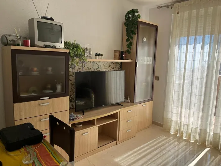 Apartamento de vacaciones para 3 personas, con jacuzzi además de terraza y piscina - 1