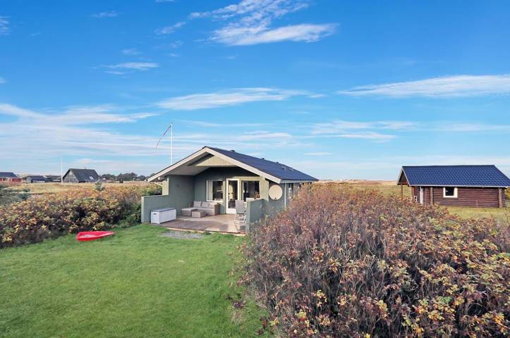 Villa for 6 personer, med balkon/terrasse og jacuzzi samt sauna, husdyr tilladt i Harboøre
