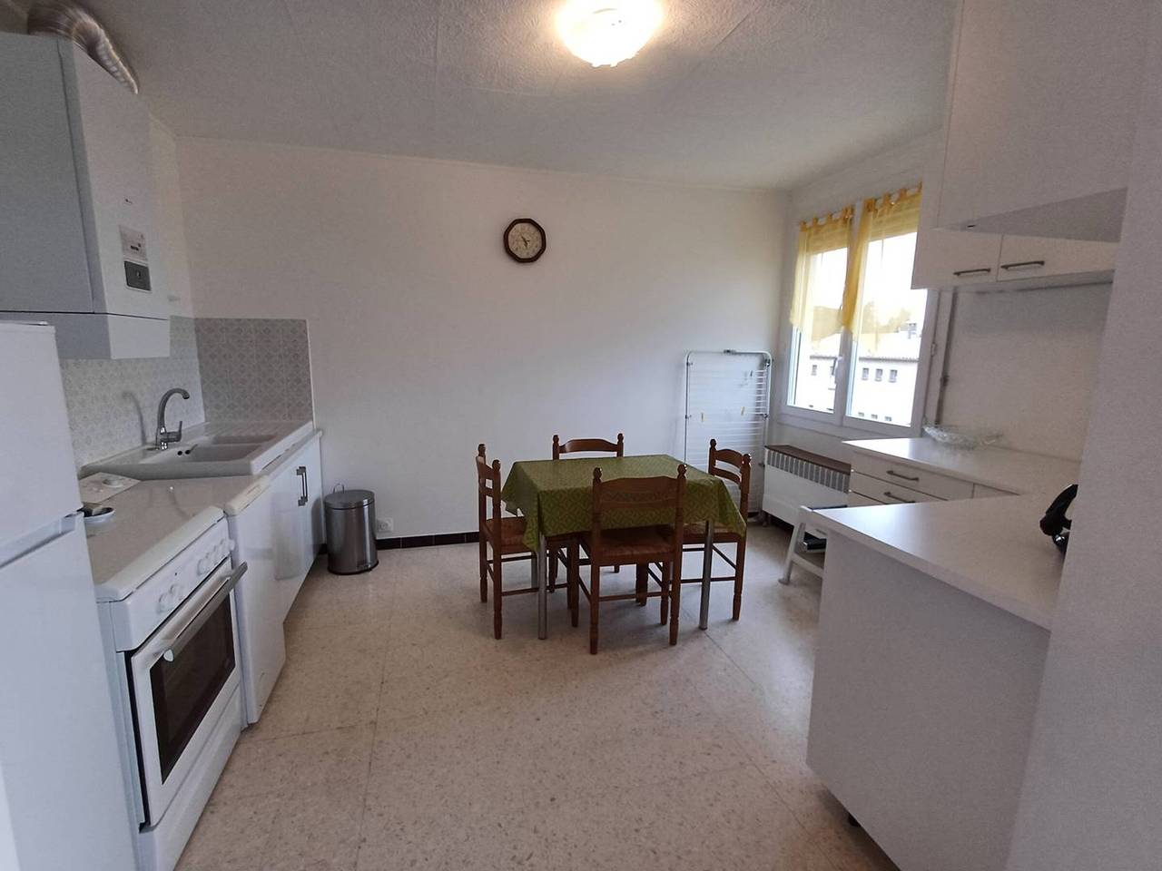 Entire apartment, Studio in Balaruc-les-Bains with air conditioning and pets allowed in Balaruc-les-Bains, Mediterranean Coast (France)