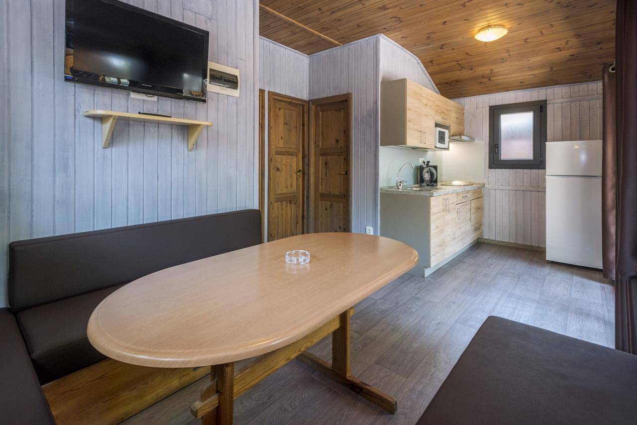 Maison de vacances pour 6 personnes avec piscine in Els Pins Blanes, Blanes