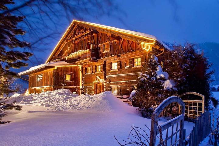 Gîte pour 3 personnes, avec vue ainsi que sauna et jardin, animaux acceptés à Niederthai