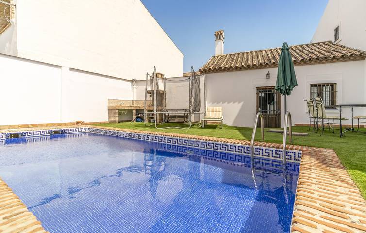 Location de vacances pour 8 personnes, avec terrasse à Jimena de la Frontera - 2