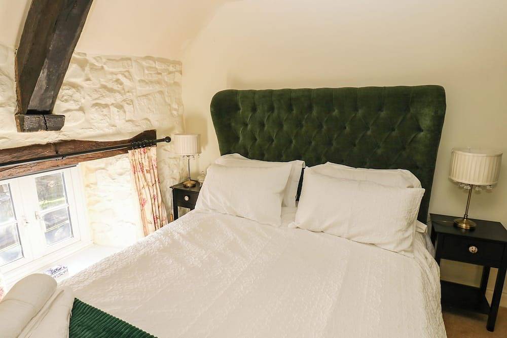 Rose Hip Cottage, pet friendly, with open fire in Bellingham in Bellingham (UK), Kielder Forest Park