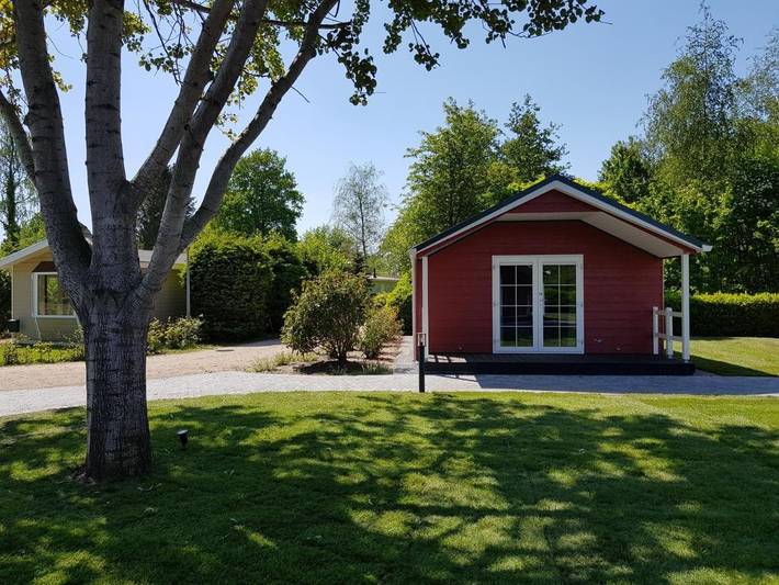 Bungalow voor 6 personen, with Terras and Tuin as well as Uitzicht in Nunspeet