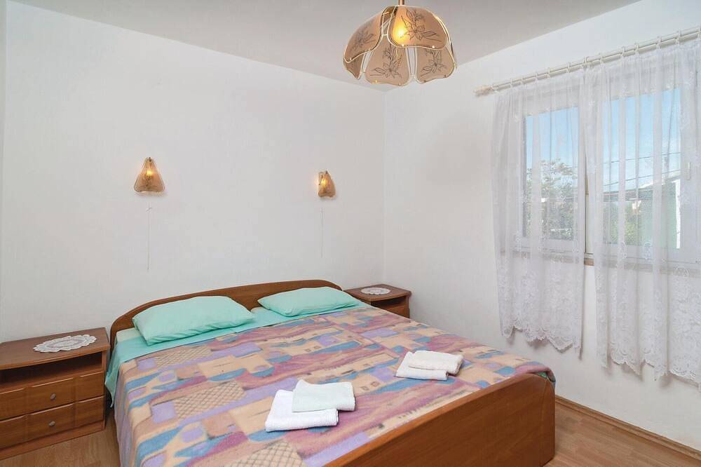 Apartamento entero, Bonito apartamento de 2 habitaciones en Supetar in Supetar, Brac
